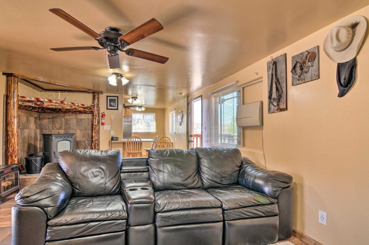 Cozy Home With Canyon Views 2 Mi To Grand Staircase Henrieville Eksteriør bilde