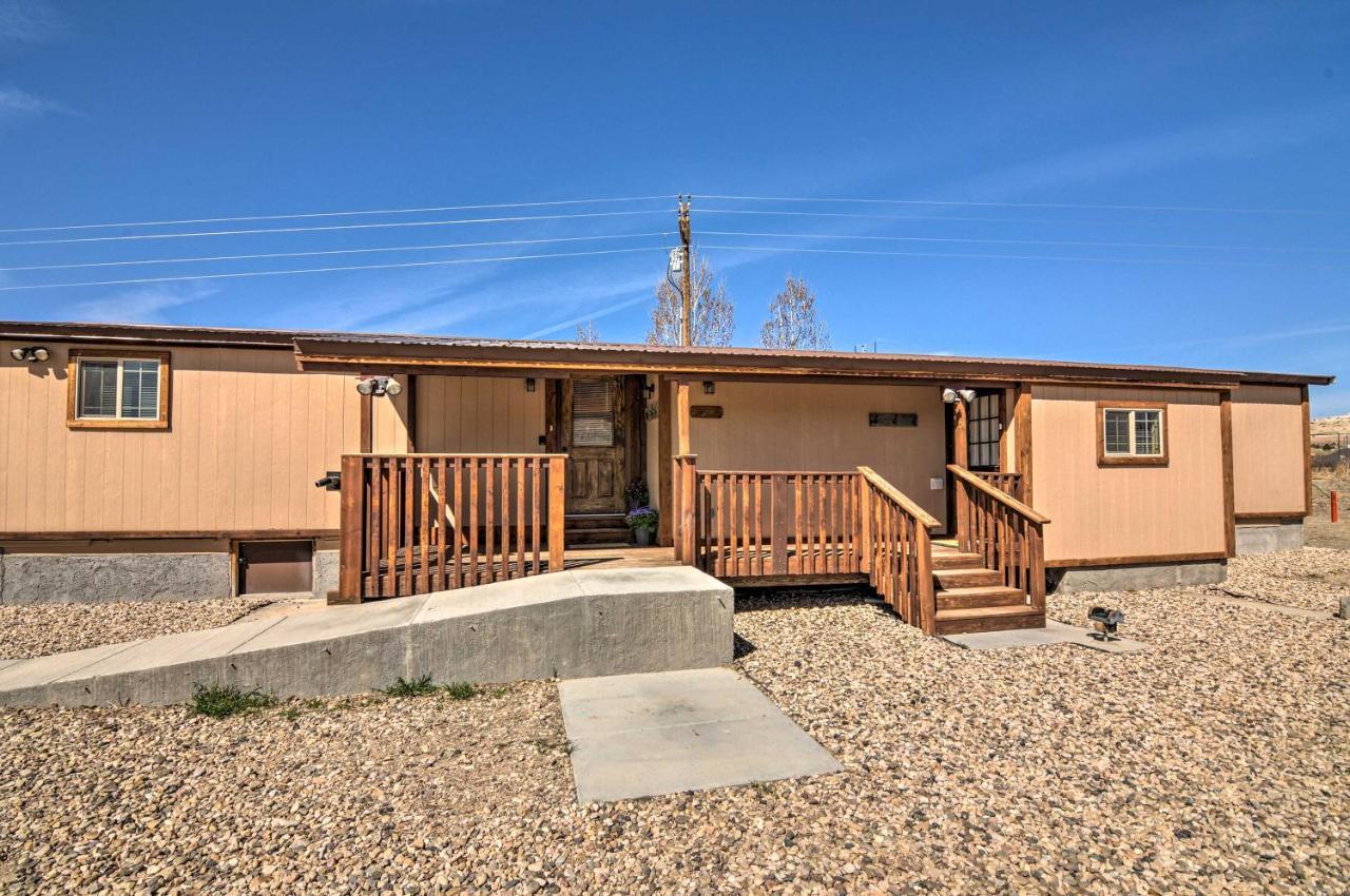 Cozy Home With Canyon Views 2 Mi To Grand Staircase Henrieville Eksteriør bilde