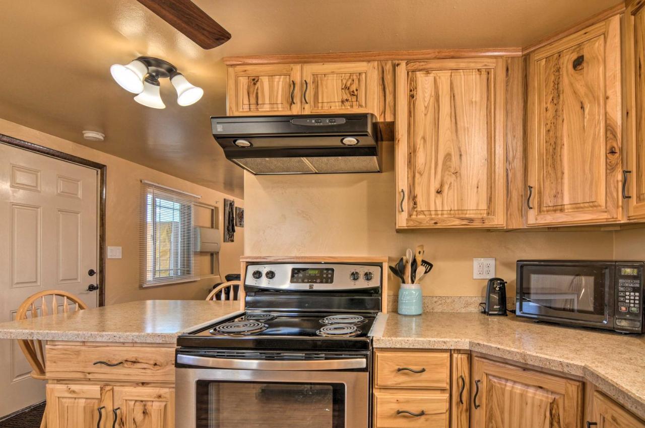 Cozy Home With Canyon Views 2 Mi To Grand Staircase Henrieville Eksteriør bilde